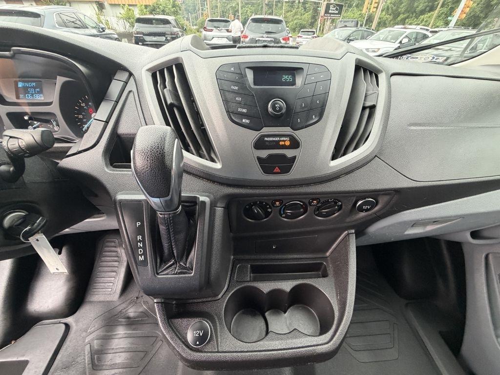 Ford Transit 250 2019