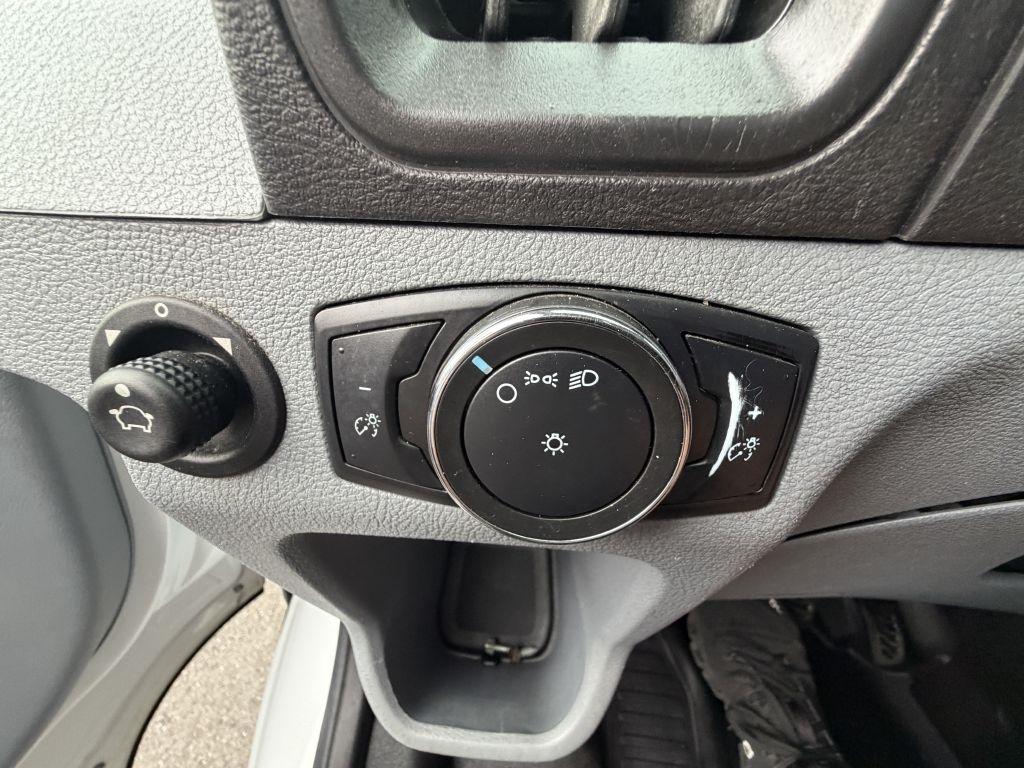 Ford Transit 250 2019
