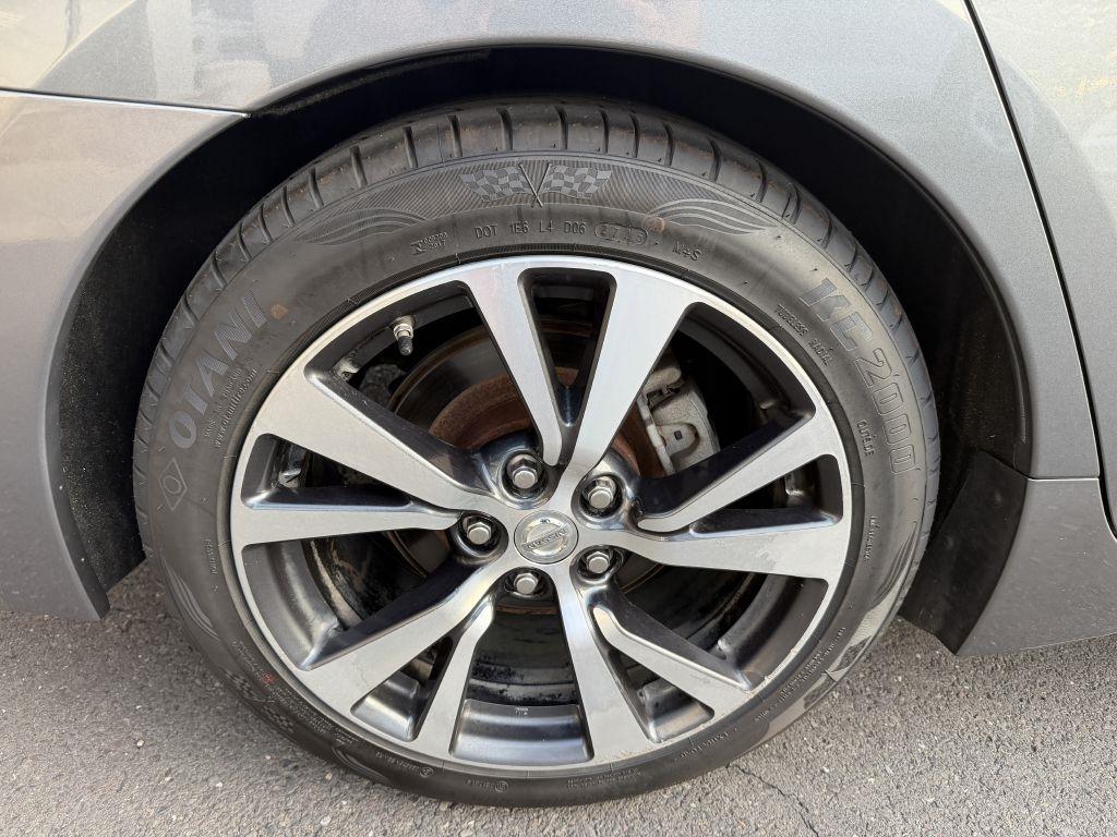 Nissan Maxima 3.5 SV 2017