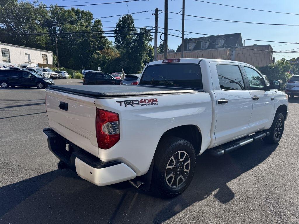 Toyota Tundra  2016