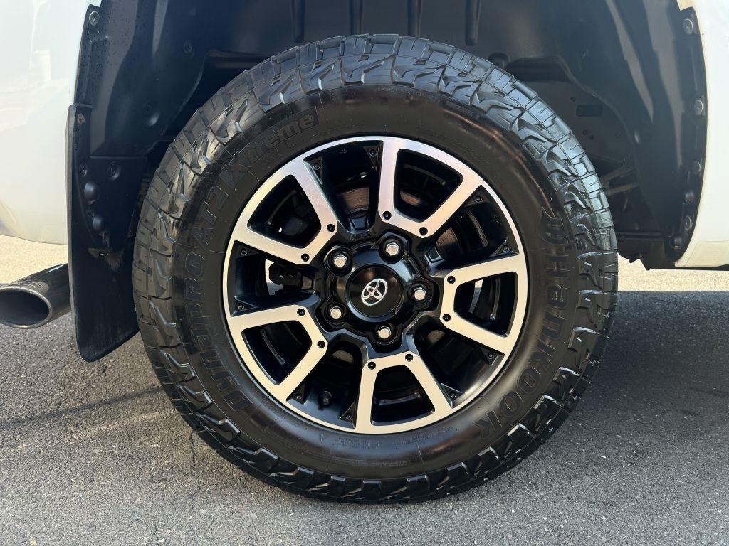Toyota Tundra  2016