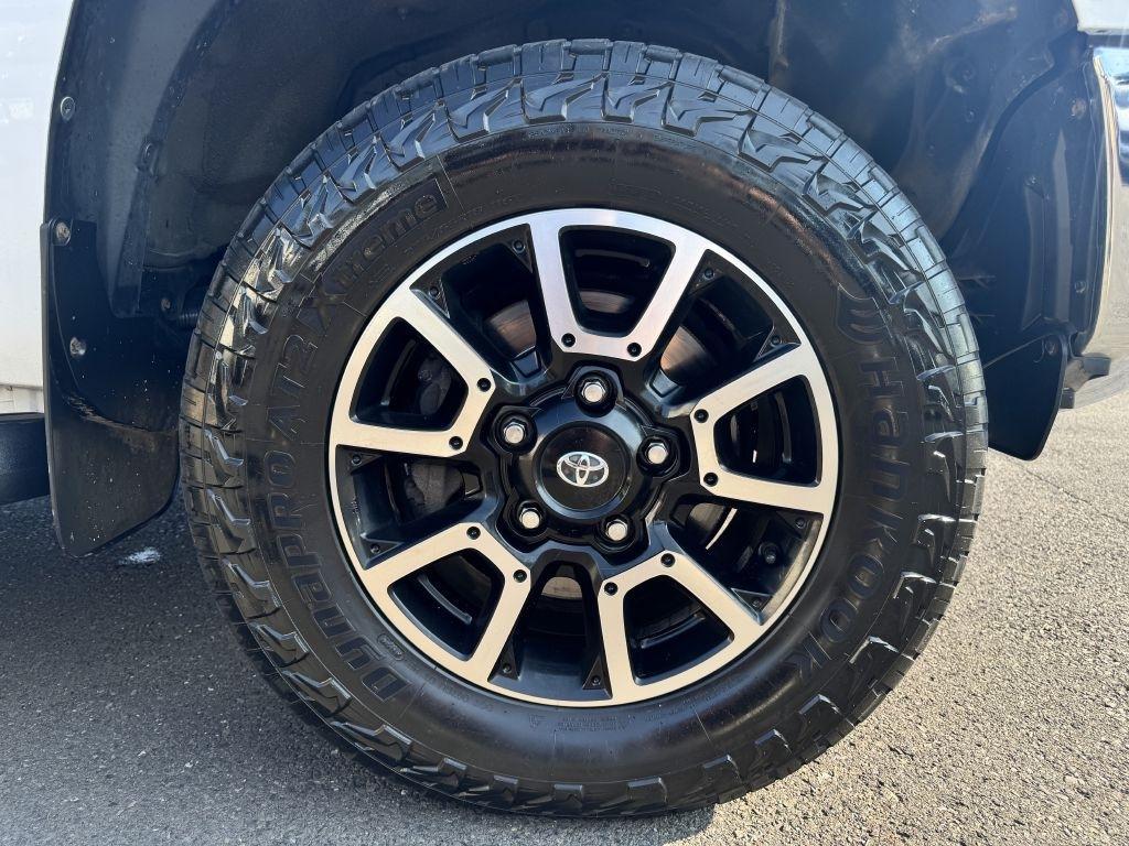Toyota Tundra  2016