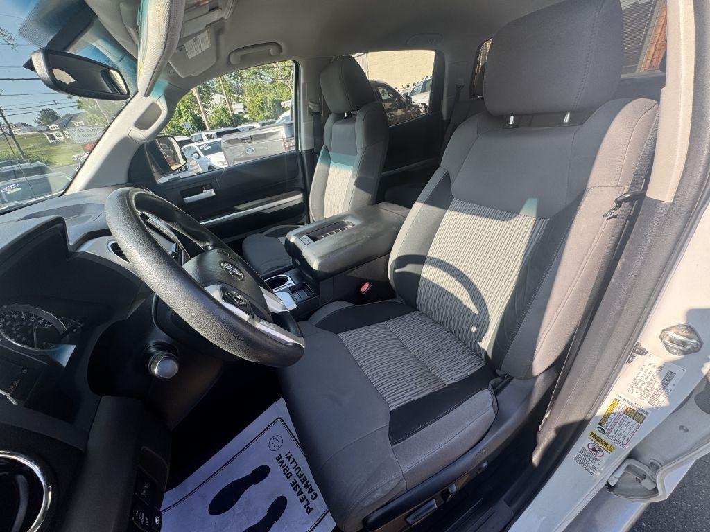 Toyota Tundra  2016