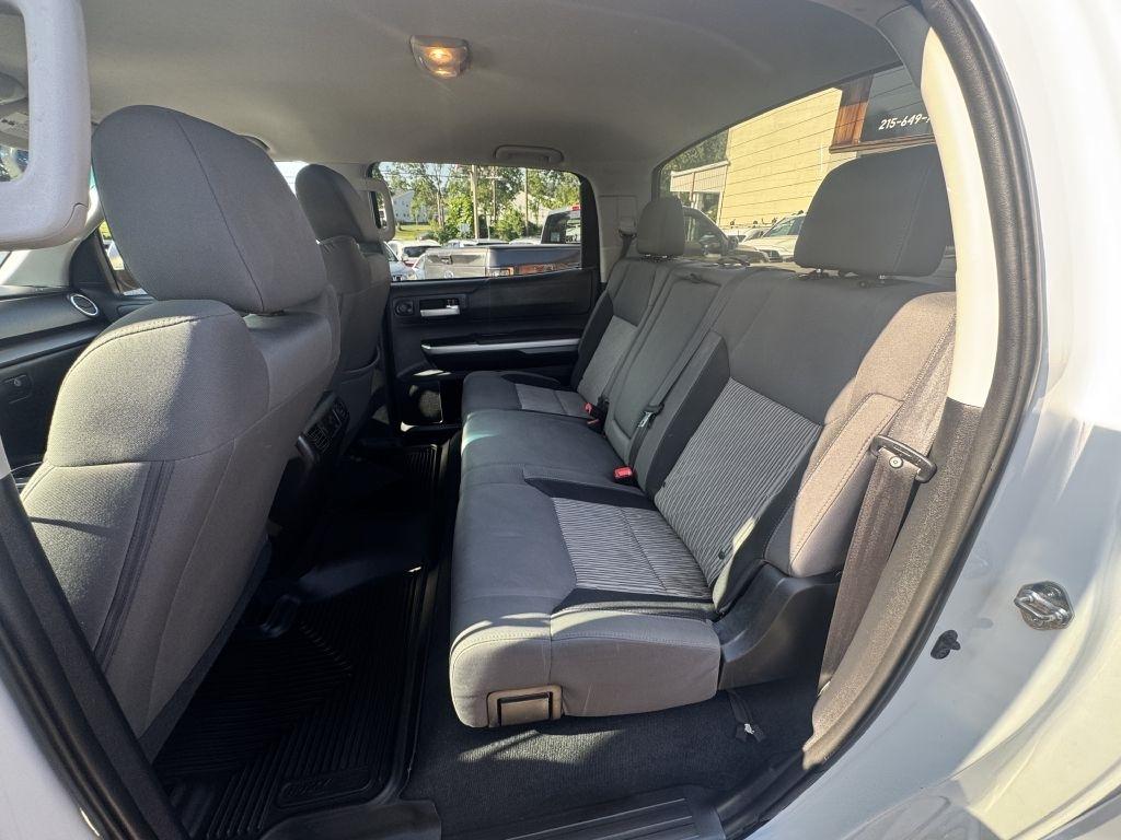 Toyota Tundra  2016