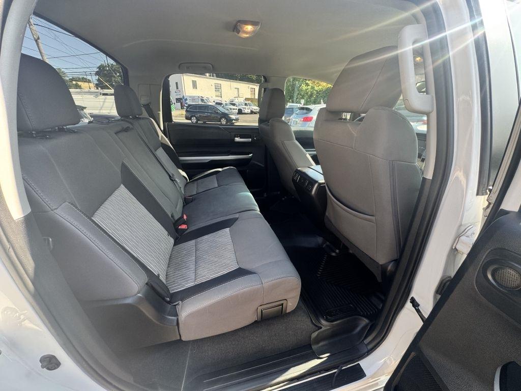 Toyota Tundra  2016