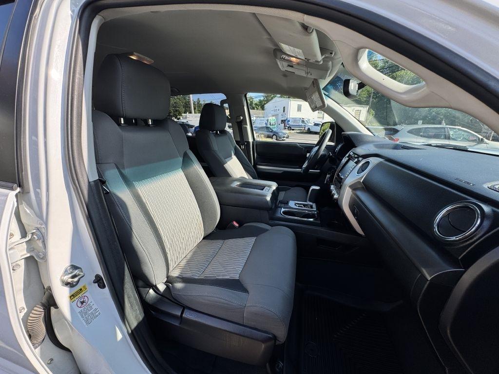 Toyota Tundra  2016