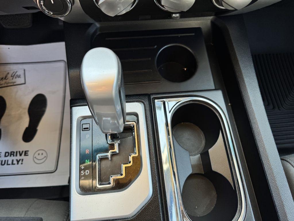 Toyota Tundra  2016