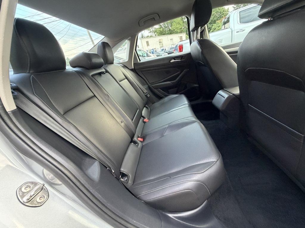 Volkswagen Jetta  2019