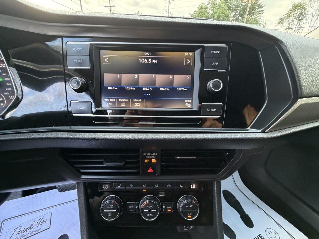 Volkswagen Jetta  2019