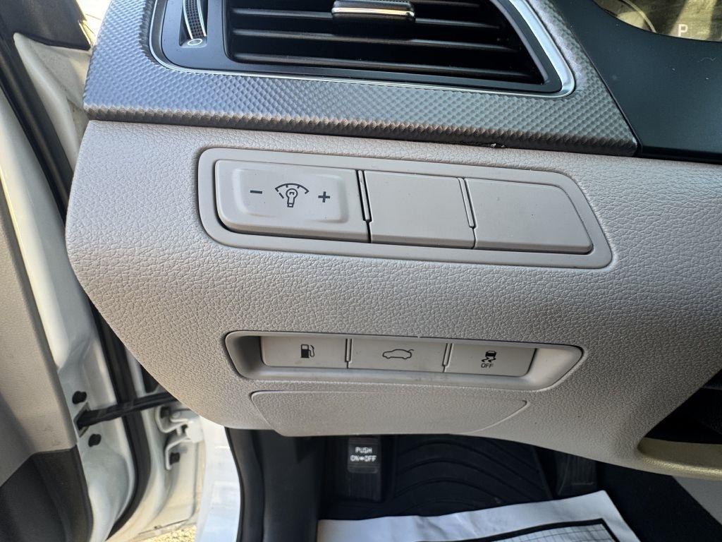 Hyundai Sonata  2017