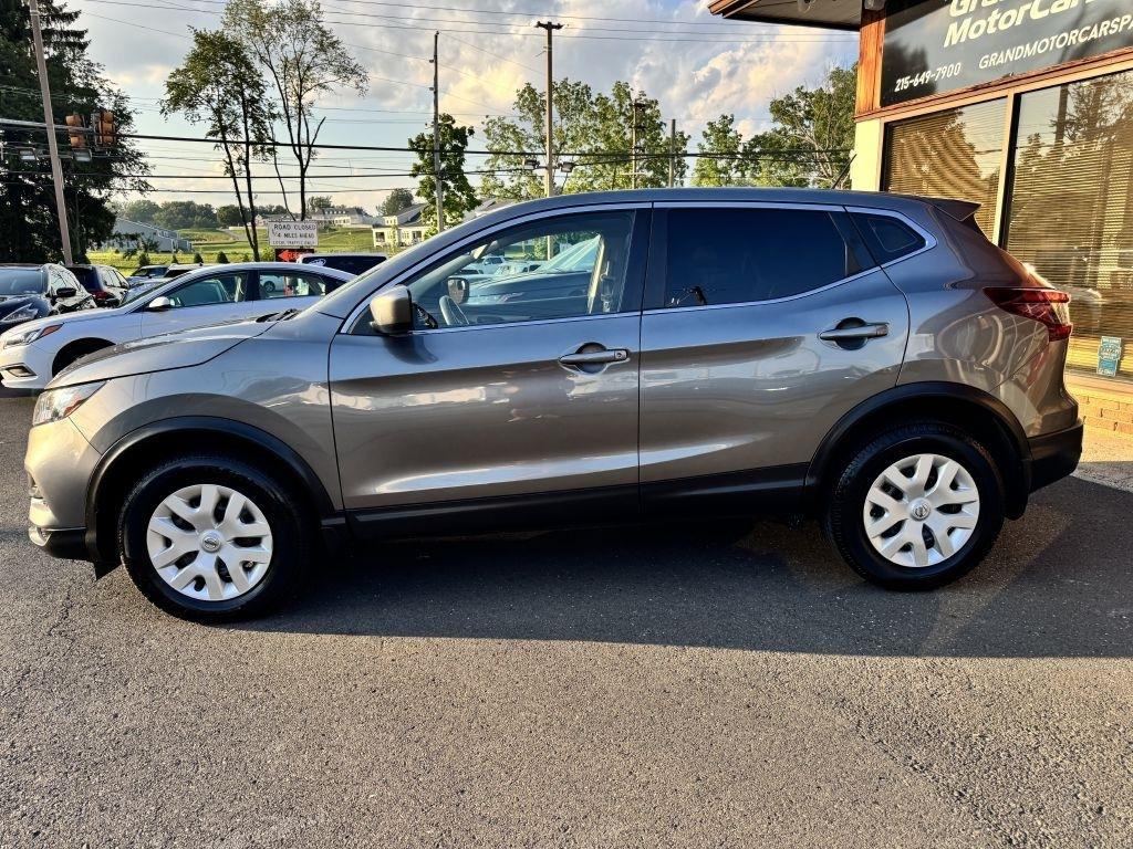 Nissan Rogue Sport  2020