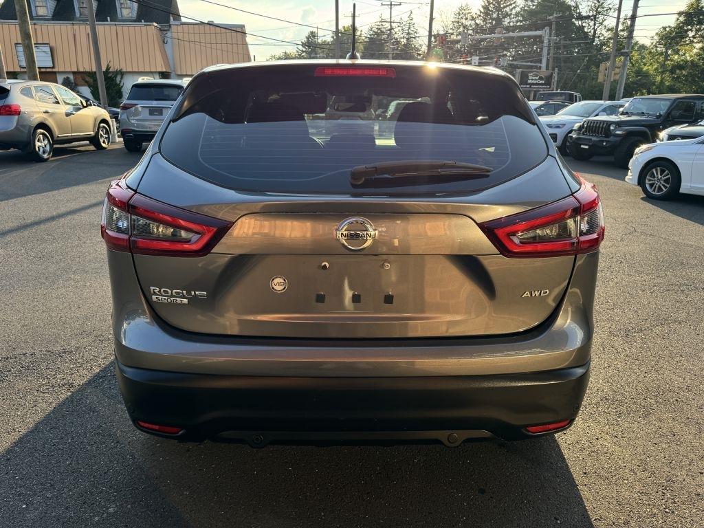 Nissan Rogue Sport  2020