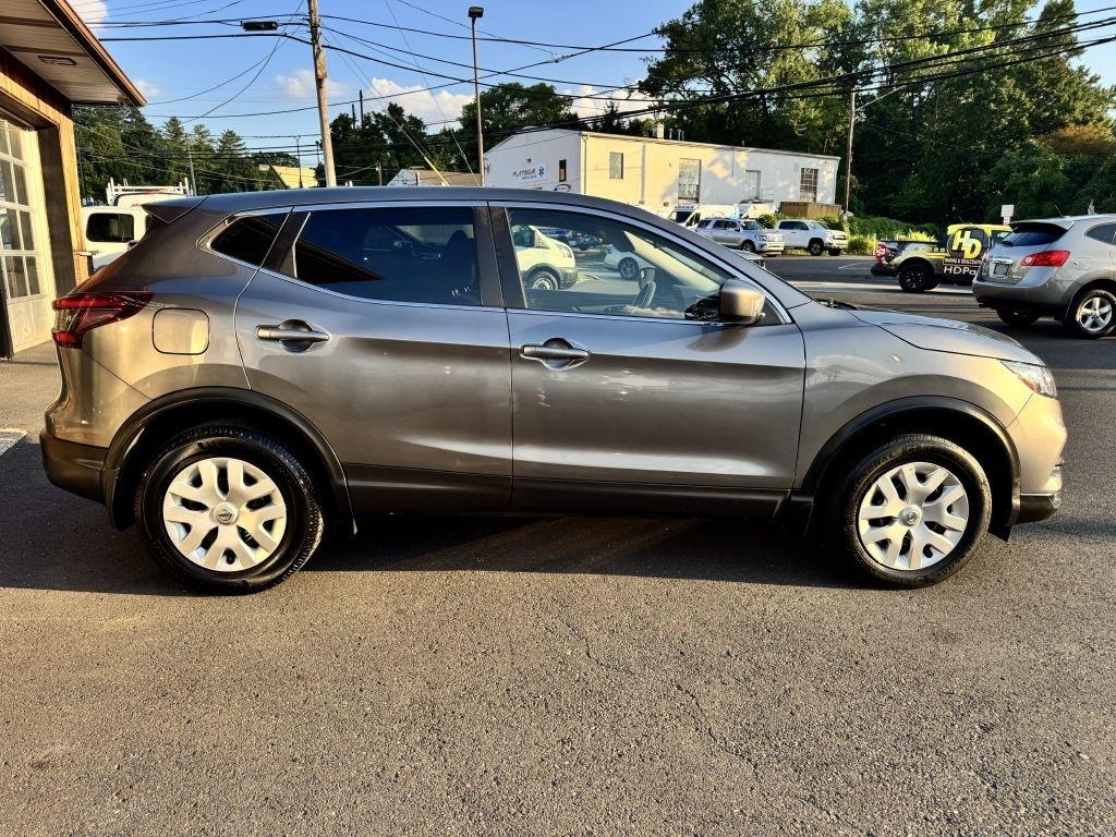 Nissan Rogue Sport  2020