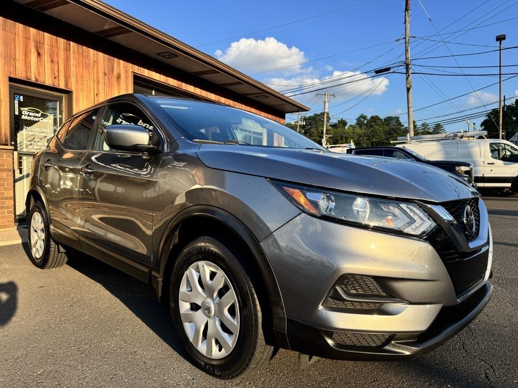 Nissan Rogue Sport  2020