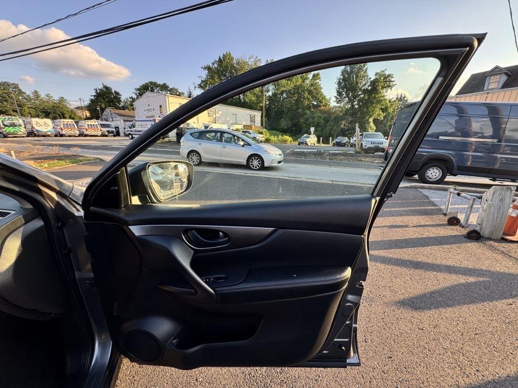 Nissan Rogue Sport  2020