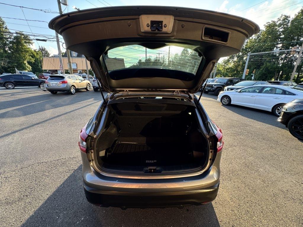 Nissan Rogue Sport  2020