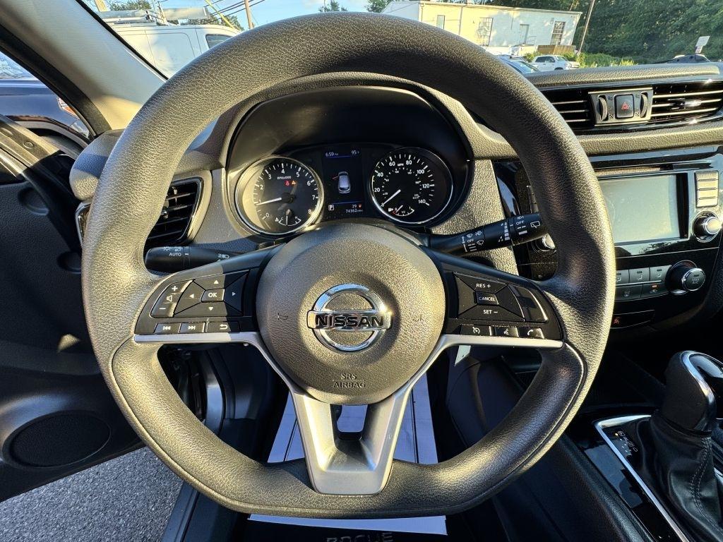 Nissan Rogue Sport  2020