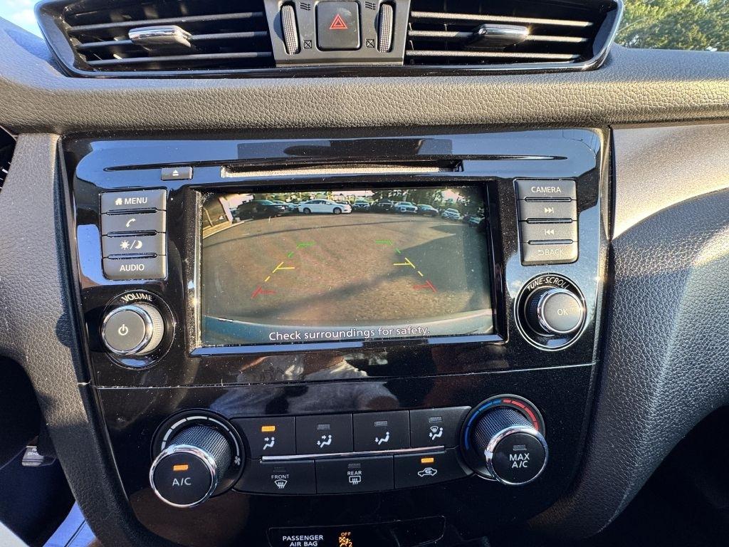 Nissan Rogue Sport  2020