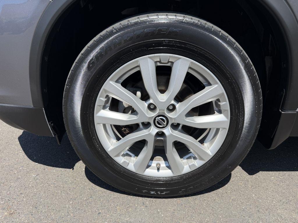 Nissan Rogue  2020