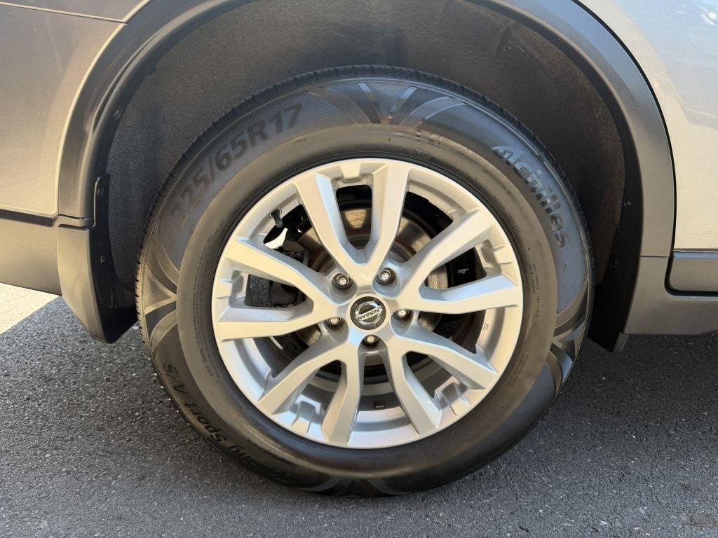 Nissan Rogue  2020