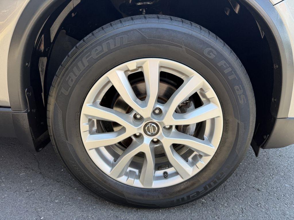 Nissan Rogue  2020