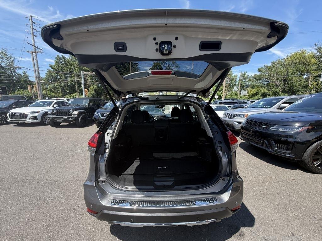 Nissan Rogue  2020