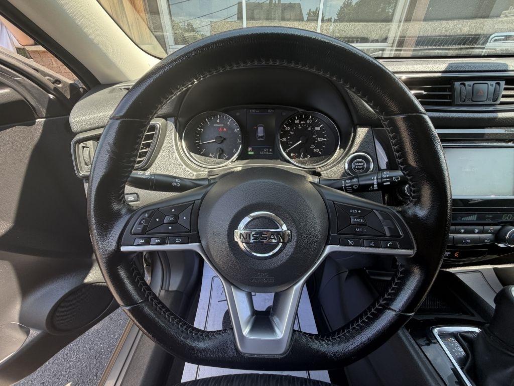 Nissan Rogue  2020