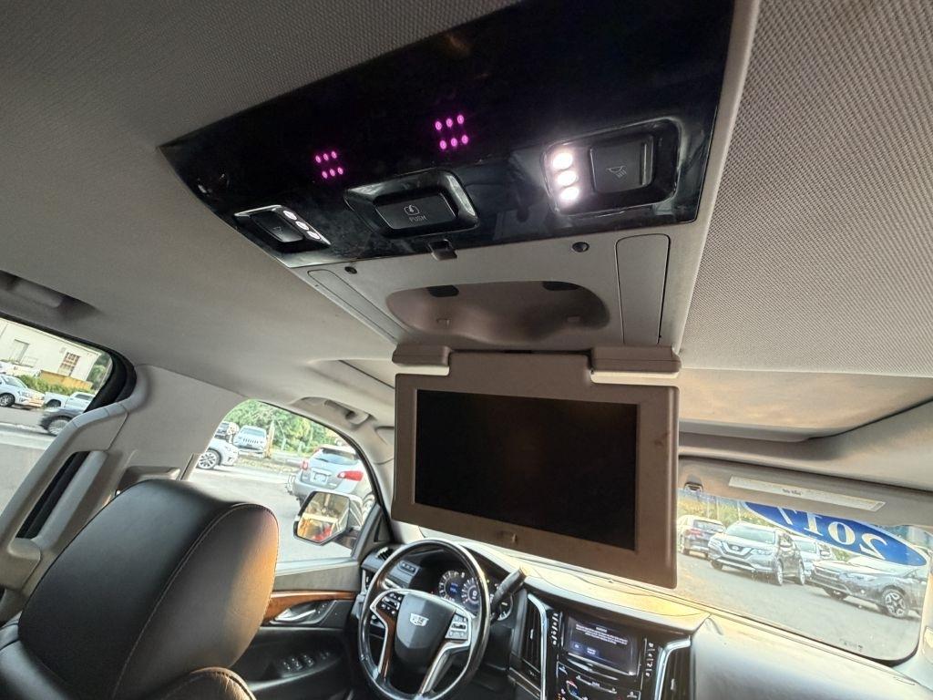 Cadillac Escalade  2017