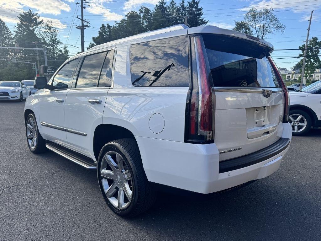 Cadillac Escalade  2016