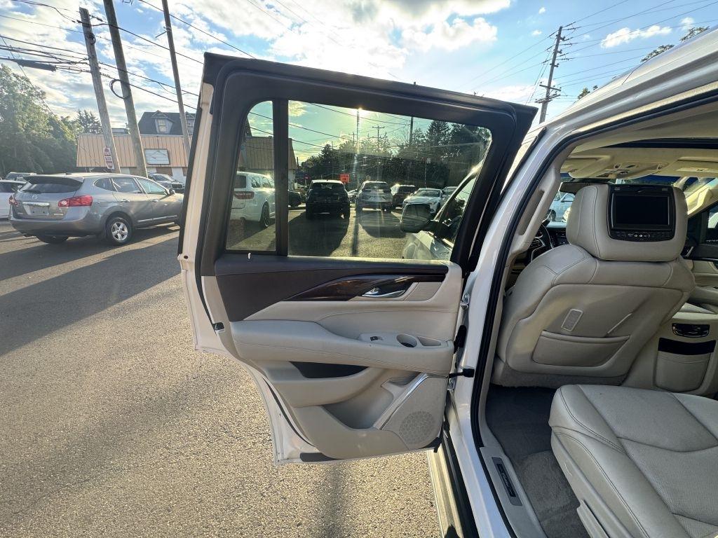 Cadillac Escalade  2016