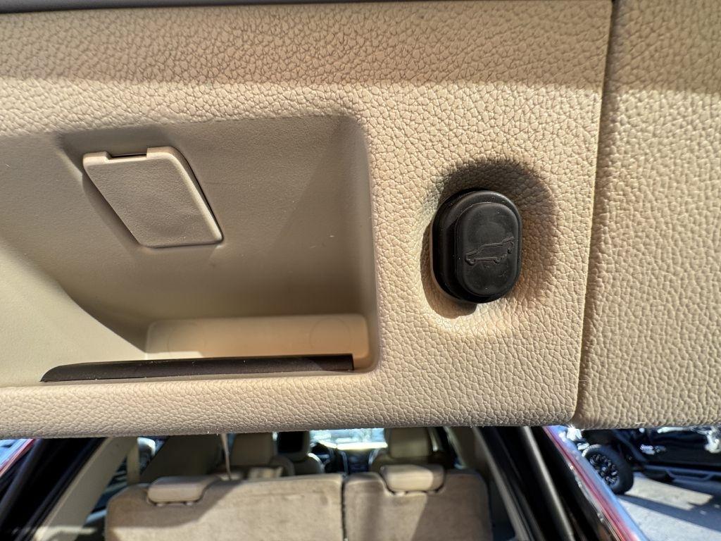 Cadillac Escalade  2016