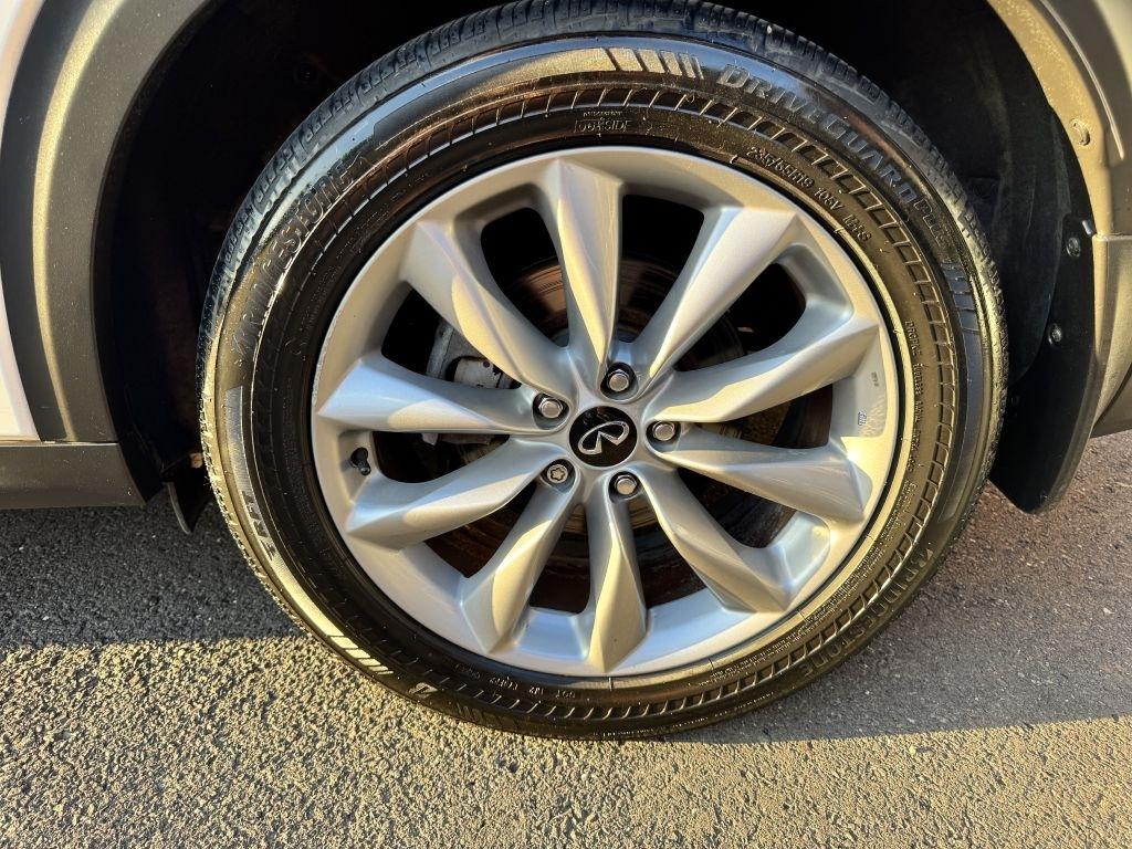 Infiniti QX50  2020