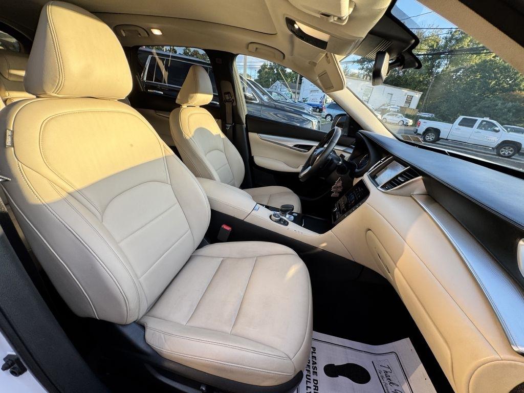 Infiniti QX50  2020