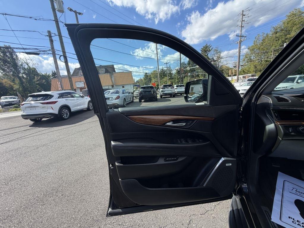 Cadillac Escalade  2017