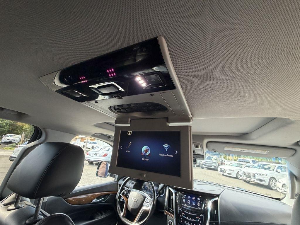 Cadillac Escalade  2017