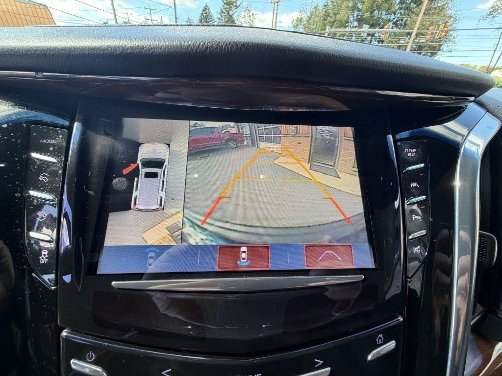 Cadillac Escalade  2017