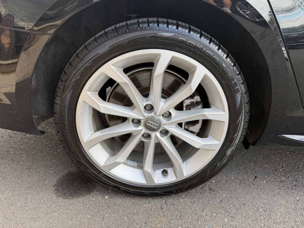 Audi A4  2019