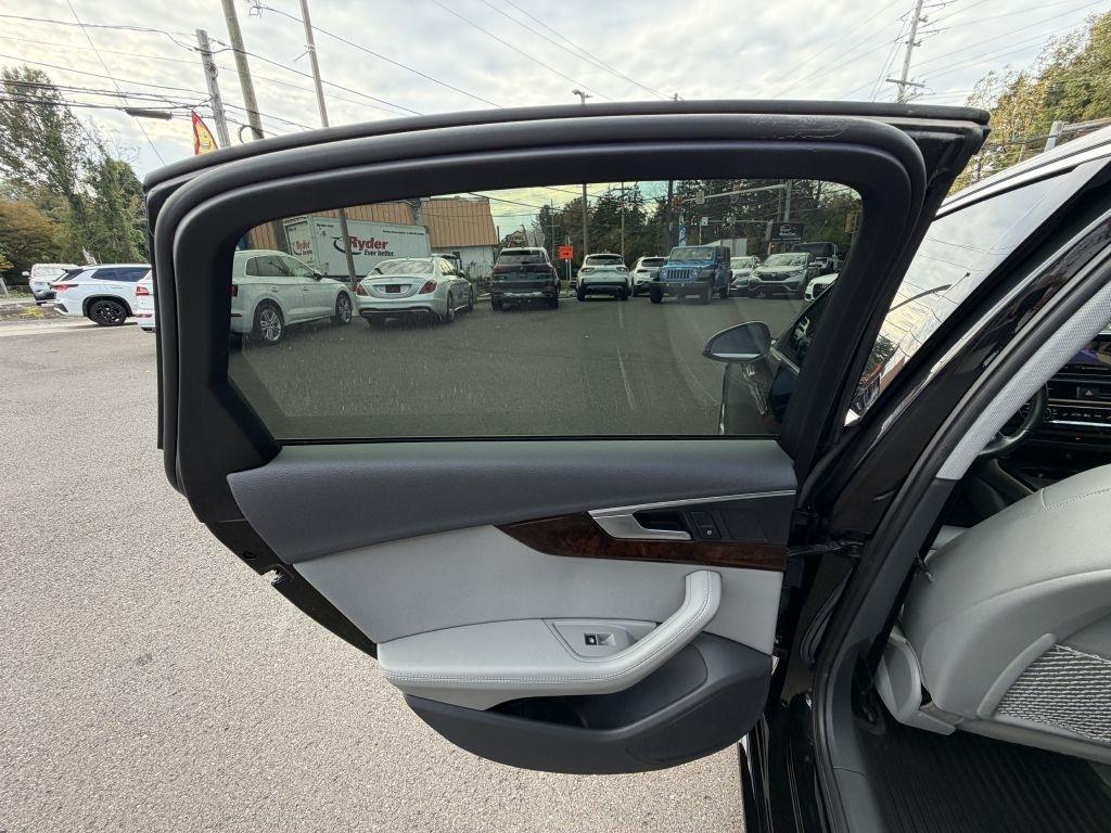 Audi A4  2019