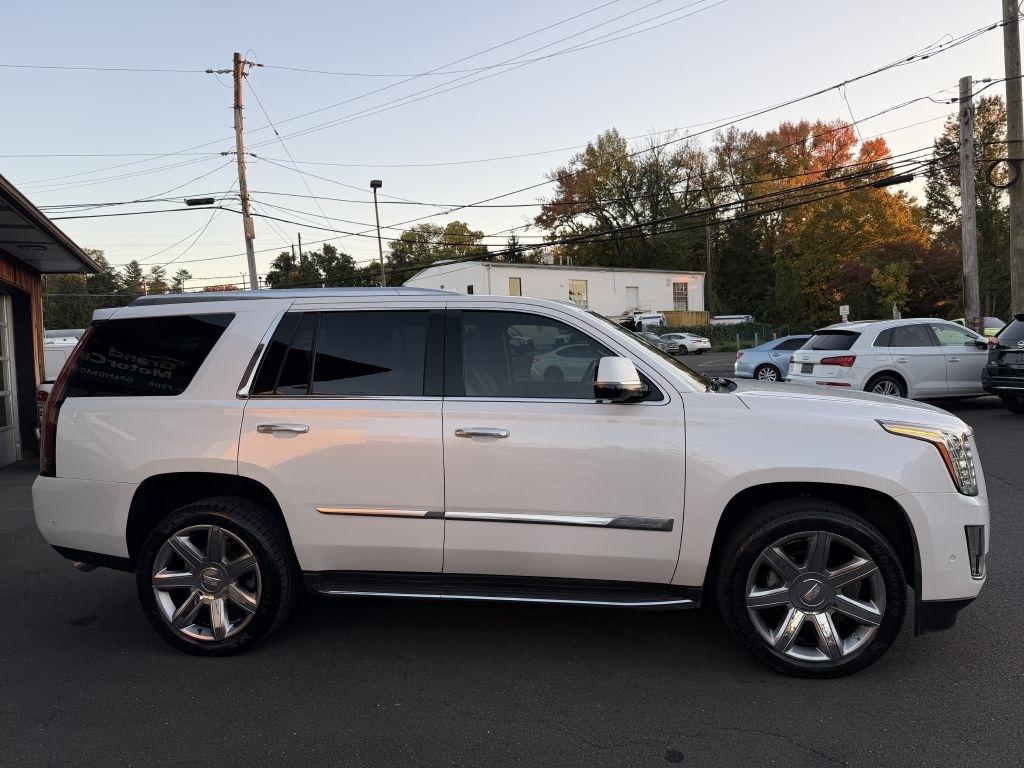 Cadillac Escalade Luxury 2017