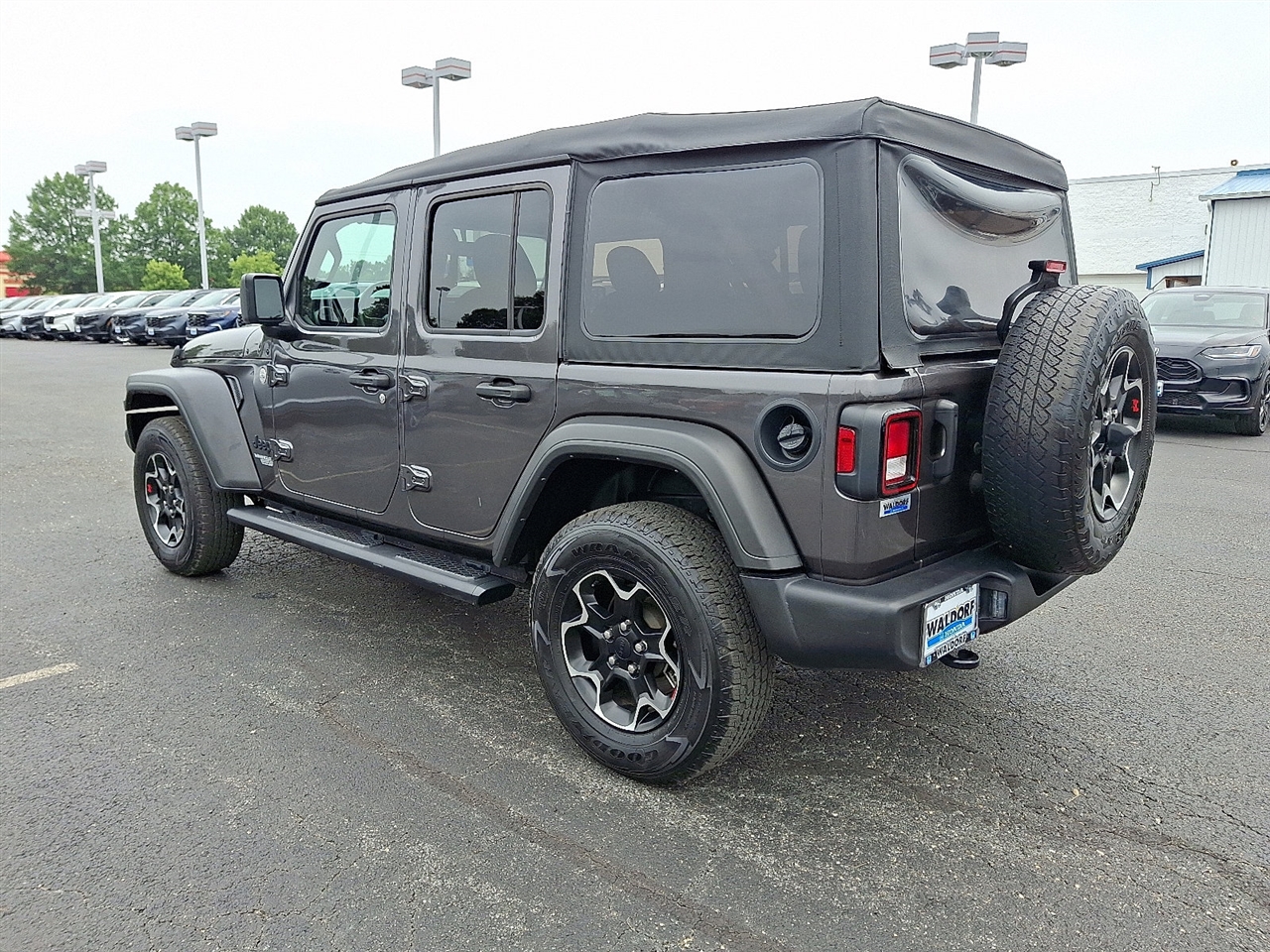 Jeep Wrangler Unlimited Sport 2021