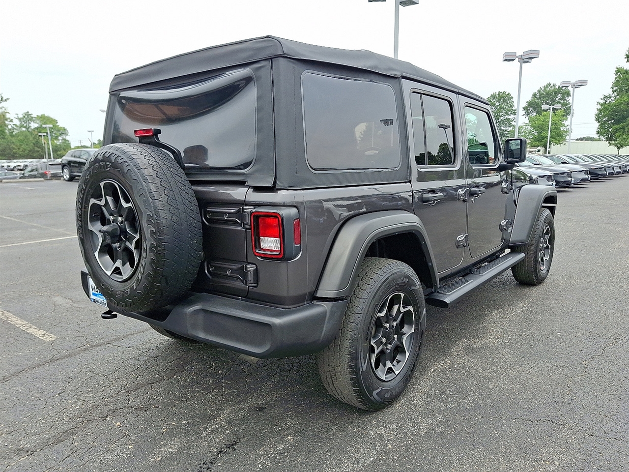 Jeep Wrangler Unlimited Sport 2021
