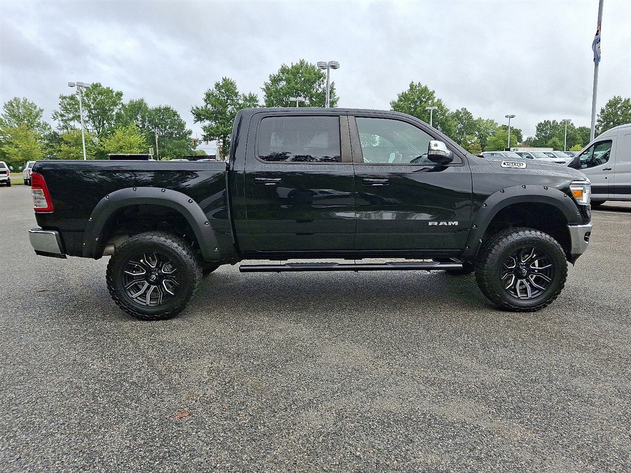 RAM 1500 Big Horn Crew Cab SWB 4WD 2021