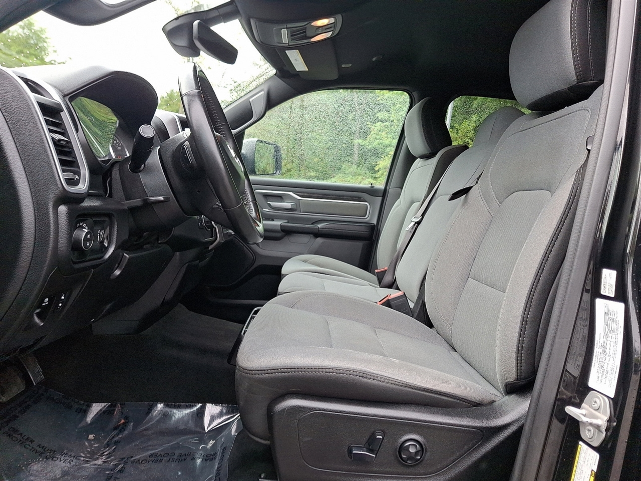 RAM 1500 Big Horn Crew Cab SWB 4WD 2021