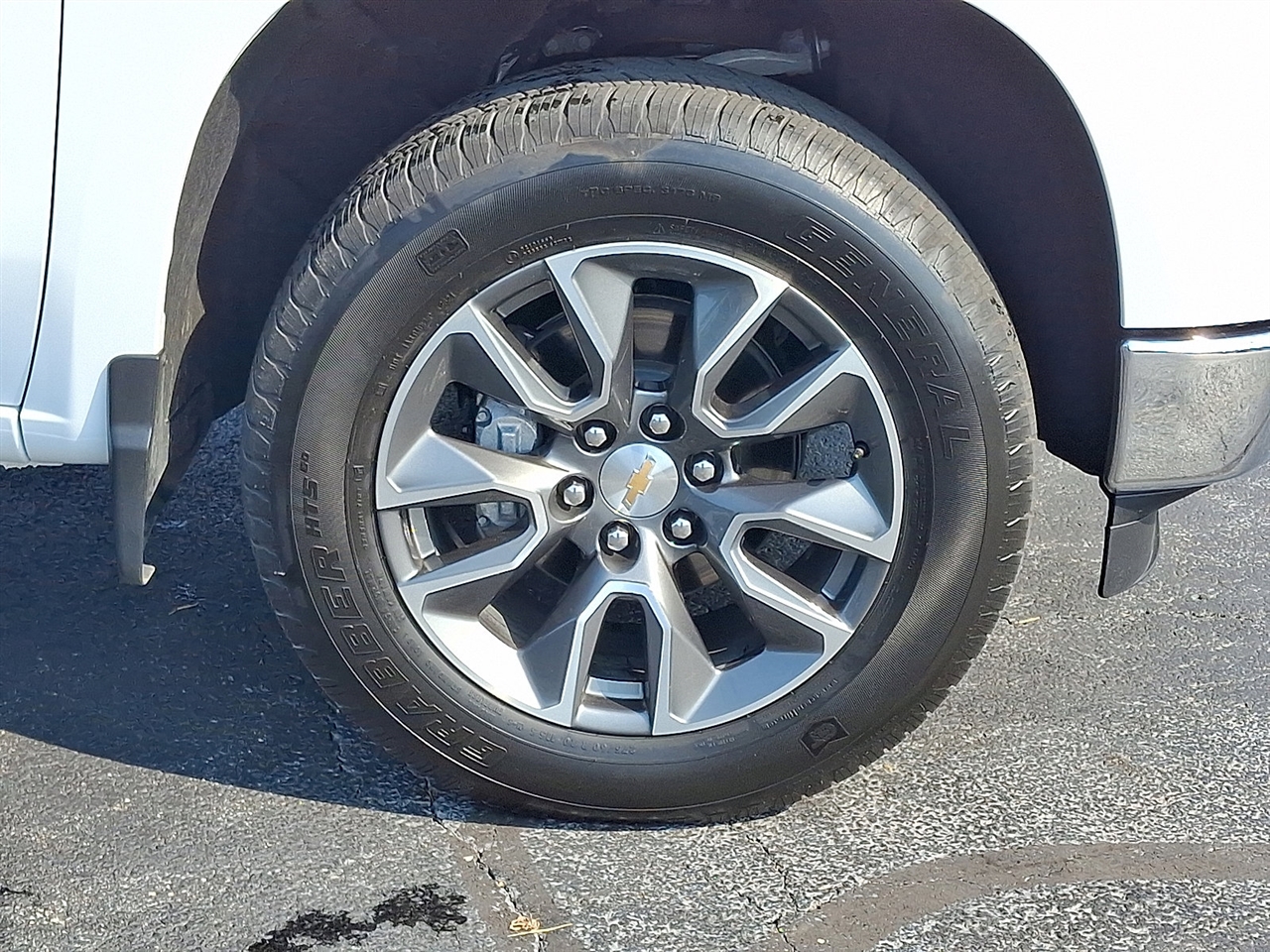 Chevrolet Silverado 1500 LT-L Crew Cab 4WD 2025