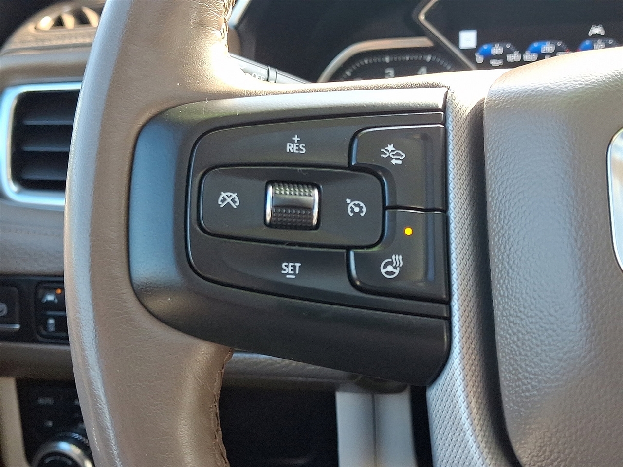 GMC Yukon XL Denali 4WD 2021