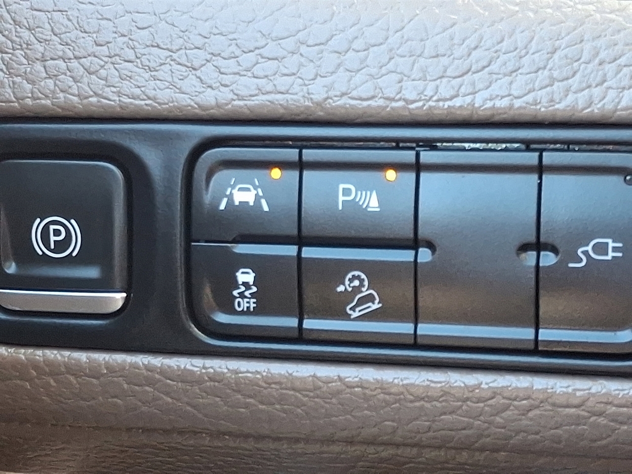 GMC Yukon XL Denali 4WD 2021