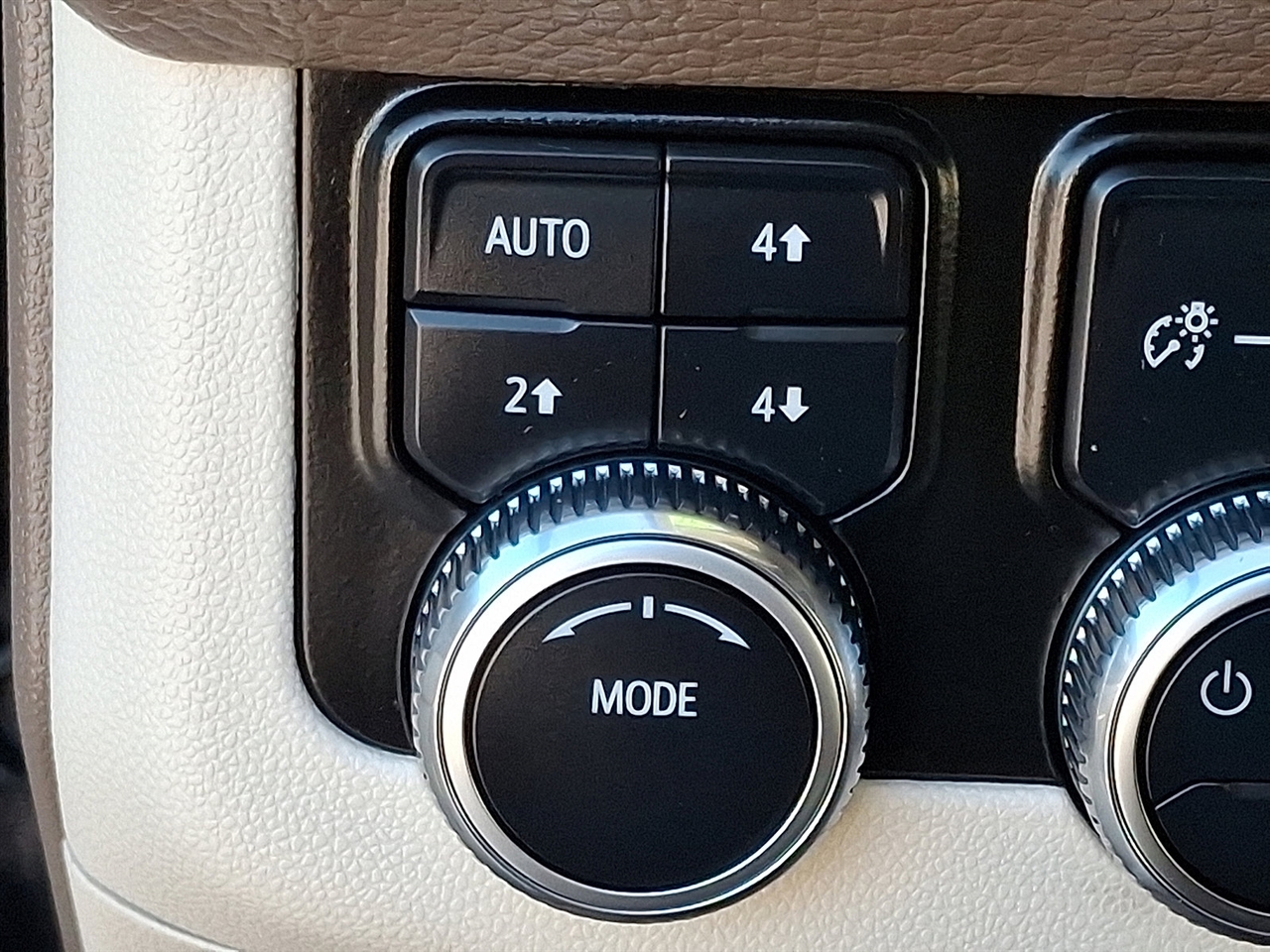 GMC Yukon XL Denali 4WD 2021