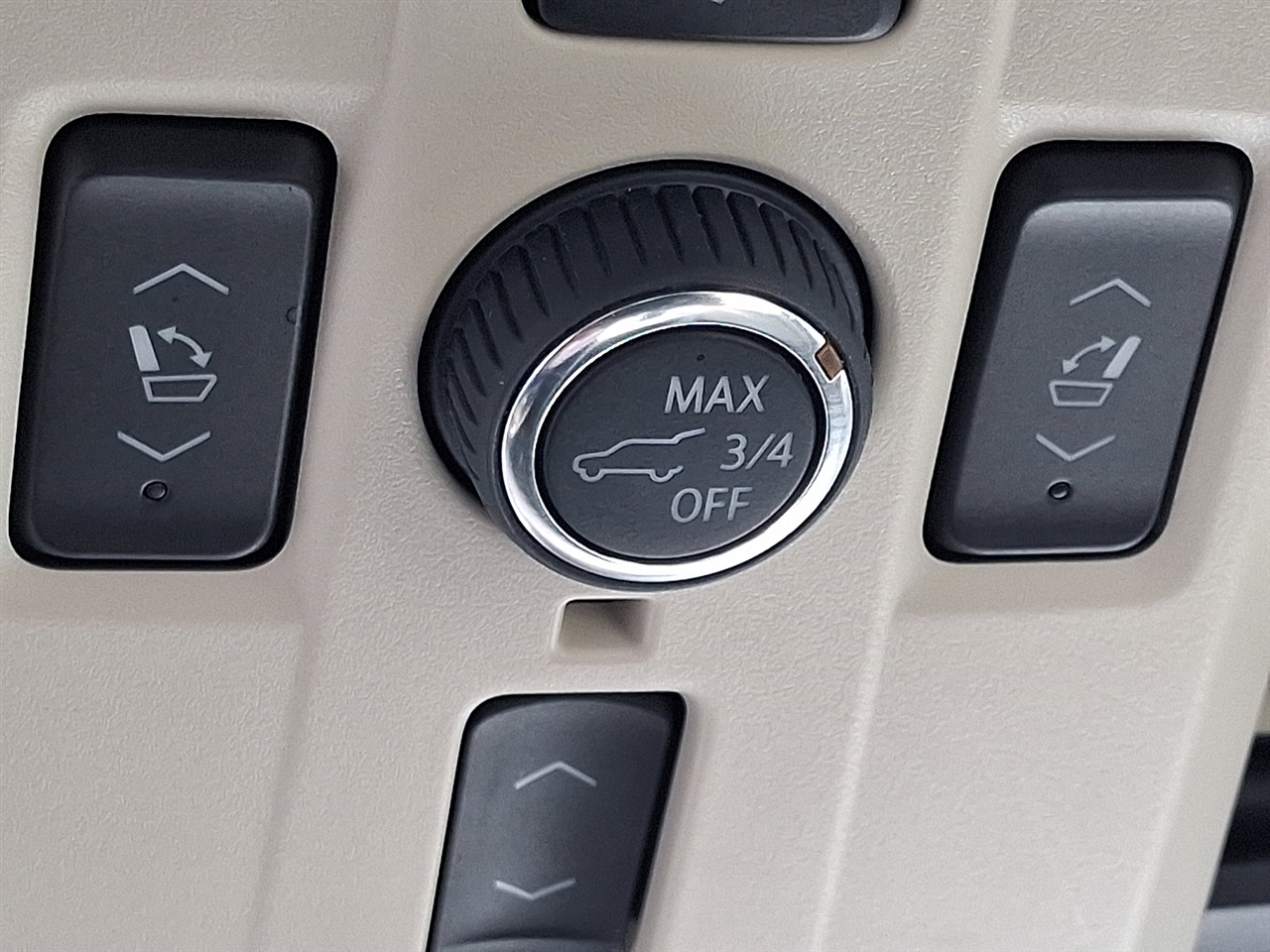 GMC Yukon XL Denali 4WD 2021