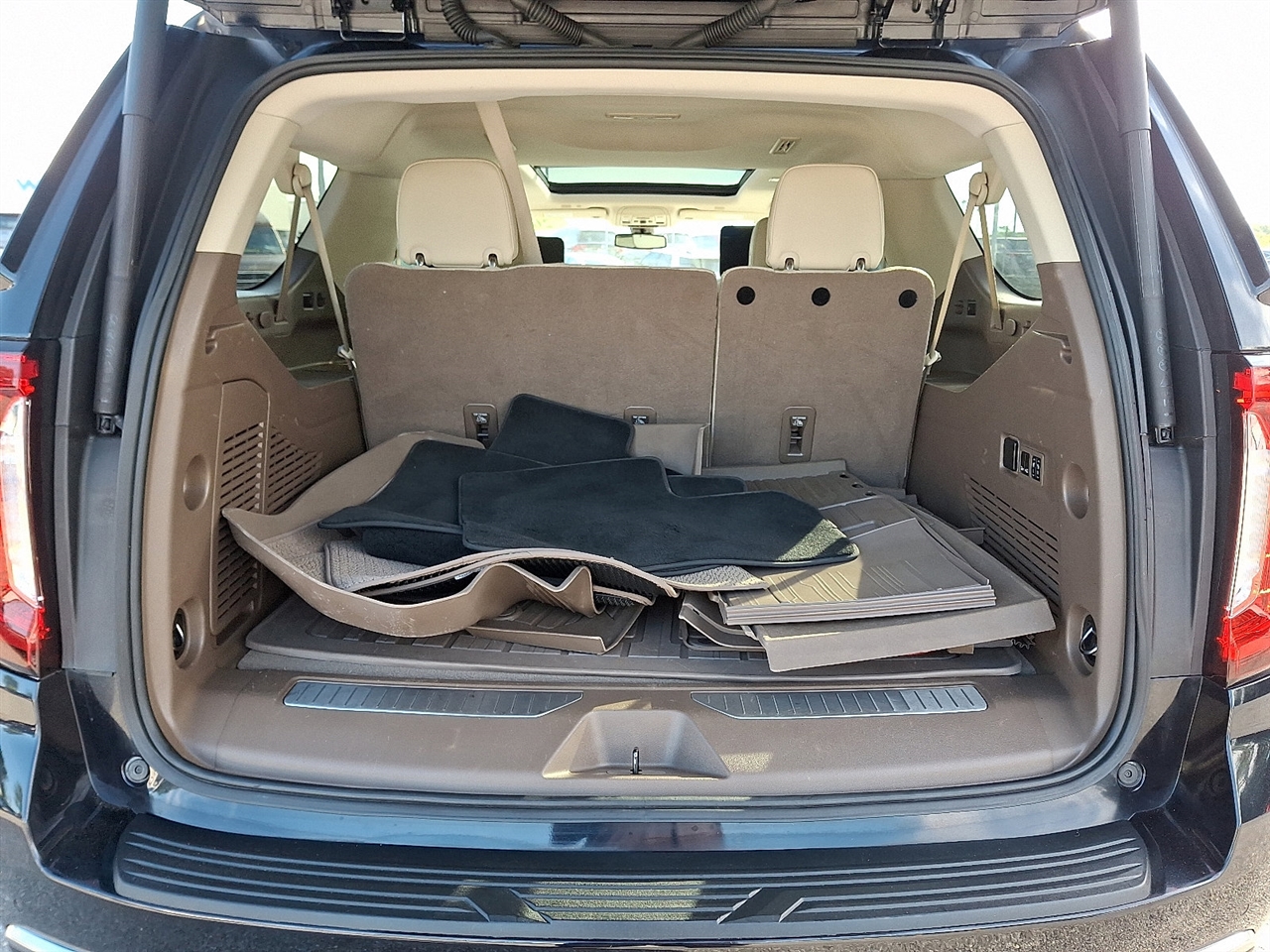 GMC Yukon XL Denali 4WD 2021