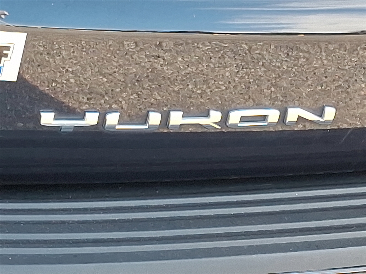 GMC Yukon XL Denali 4WD 2021